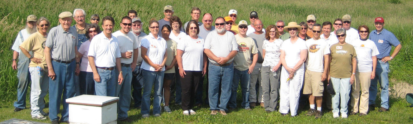 Beginner Beekeepers  Three Rivers Beekeeping Club - St. Charles MO